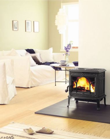 Печь-камин Jotul F 100 BP